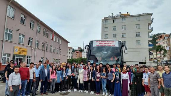 İlçemiz Güce Çok Programlı Anadolu Lisesi ve Anadolu İmam Hatip Lisesi öğrencilerinin Çanakkale Gezisi